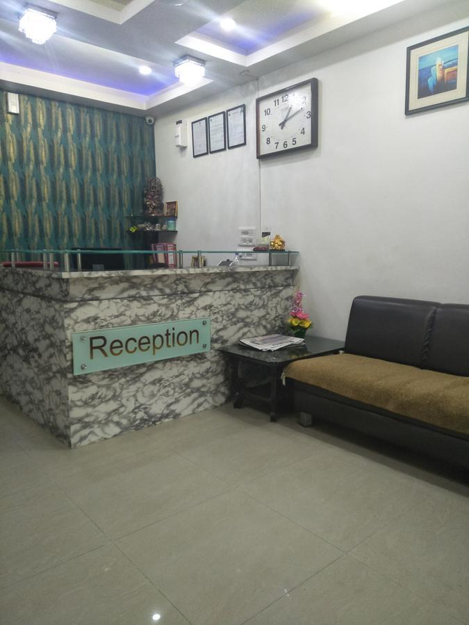 Hotel Ambience Sarkhej Extérieur photo